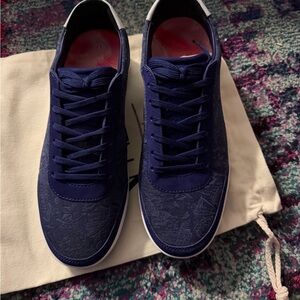 Elegant Navy Men's Sneakers